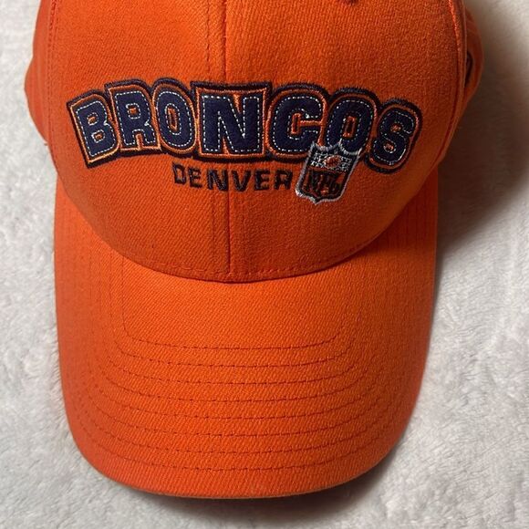 Reebok Denver Broncos hat - Picture 5 of 9